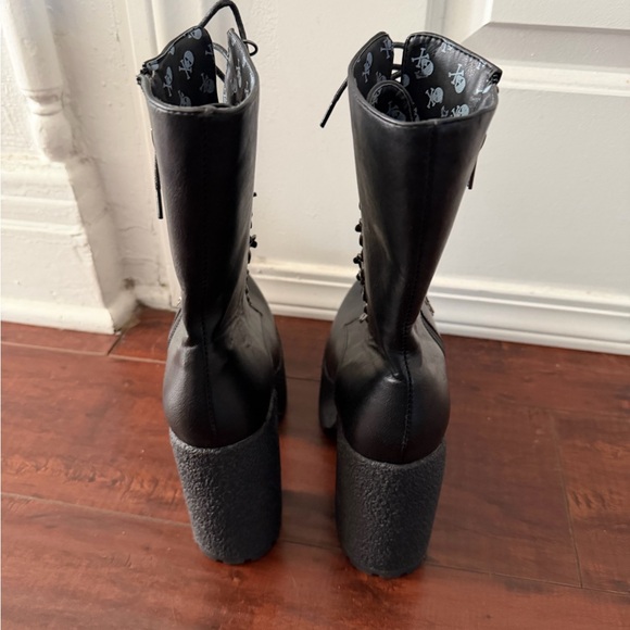 New Lamoda Black Platform Lace-Up Boots w side zip - Picture 4 of 5